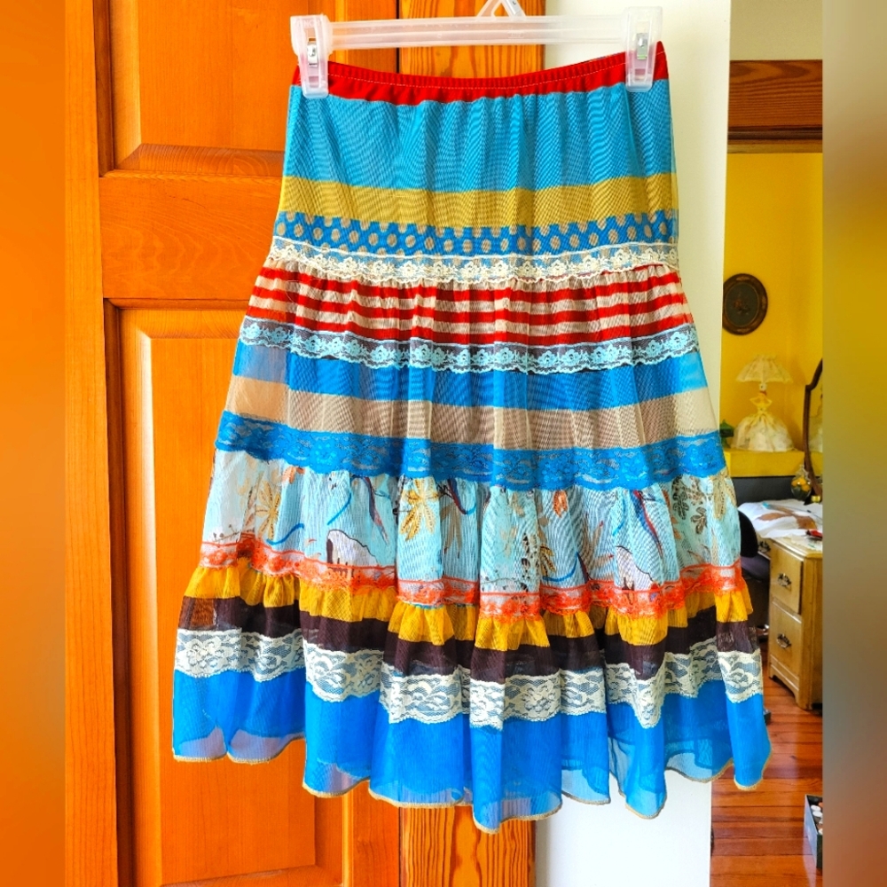 Rare girls full length teired striped and lace skirt 7-8